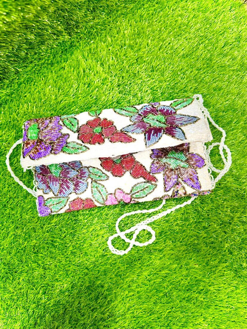 Pearl Glow White Beaded Evening Clutch
