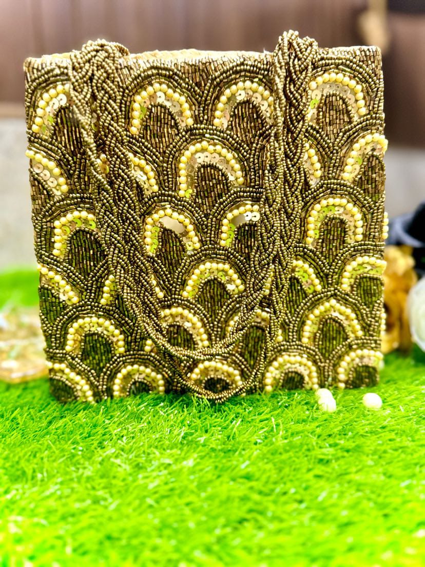Golden/Handembriodered bag,